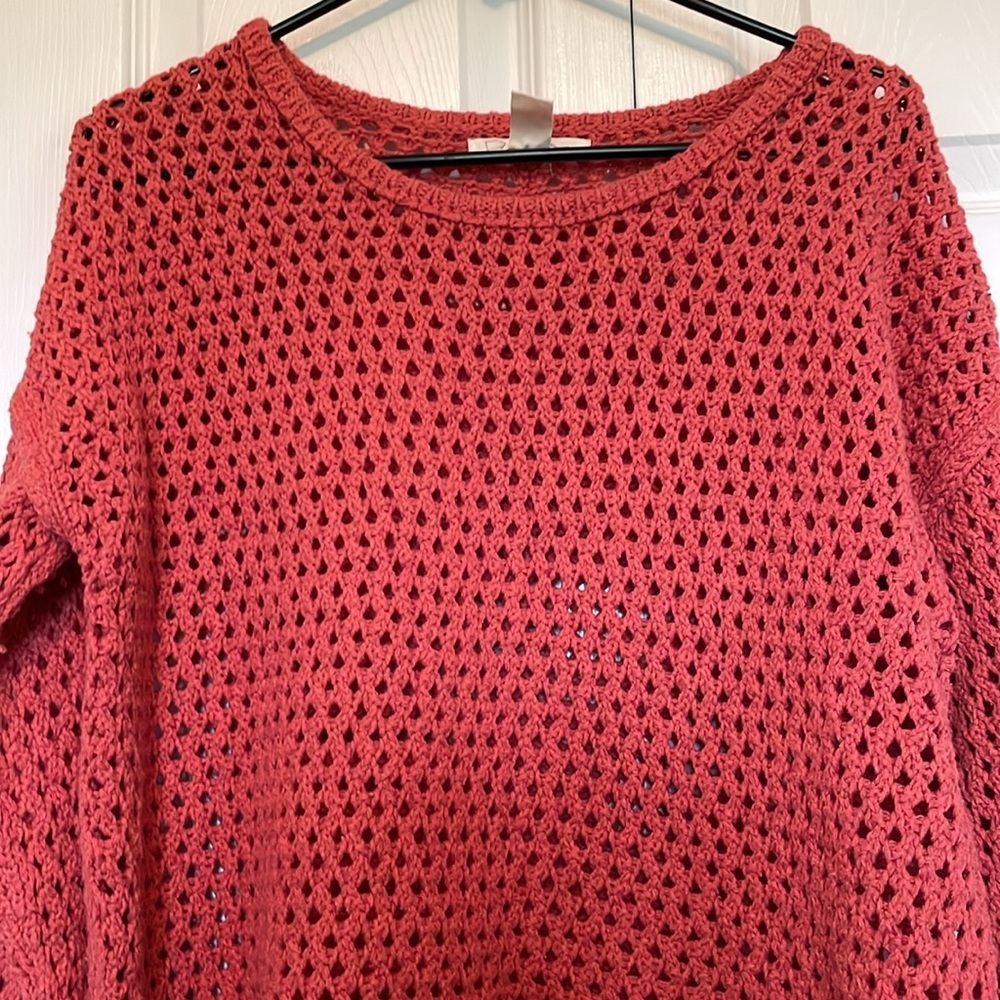 Levi’s M open knit pink cotton acrylic sweater oversized shorter waisted scoop